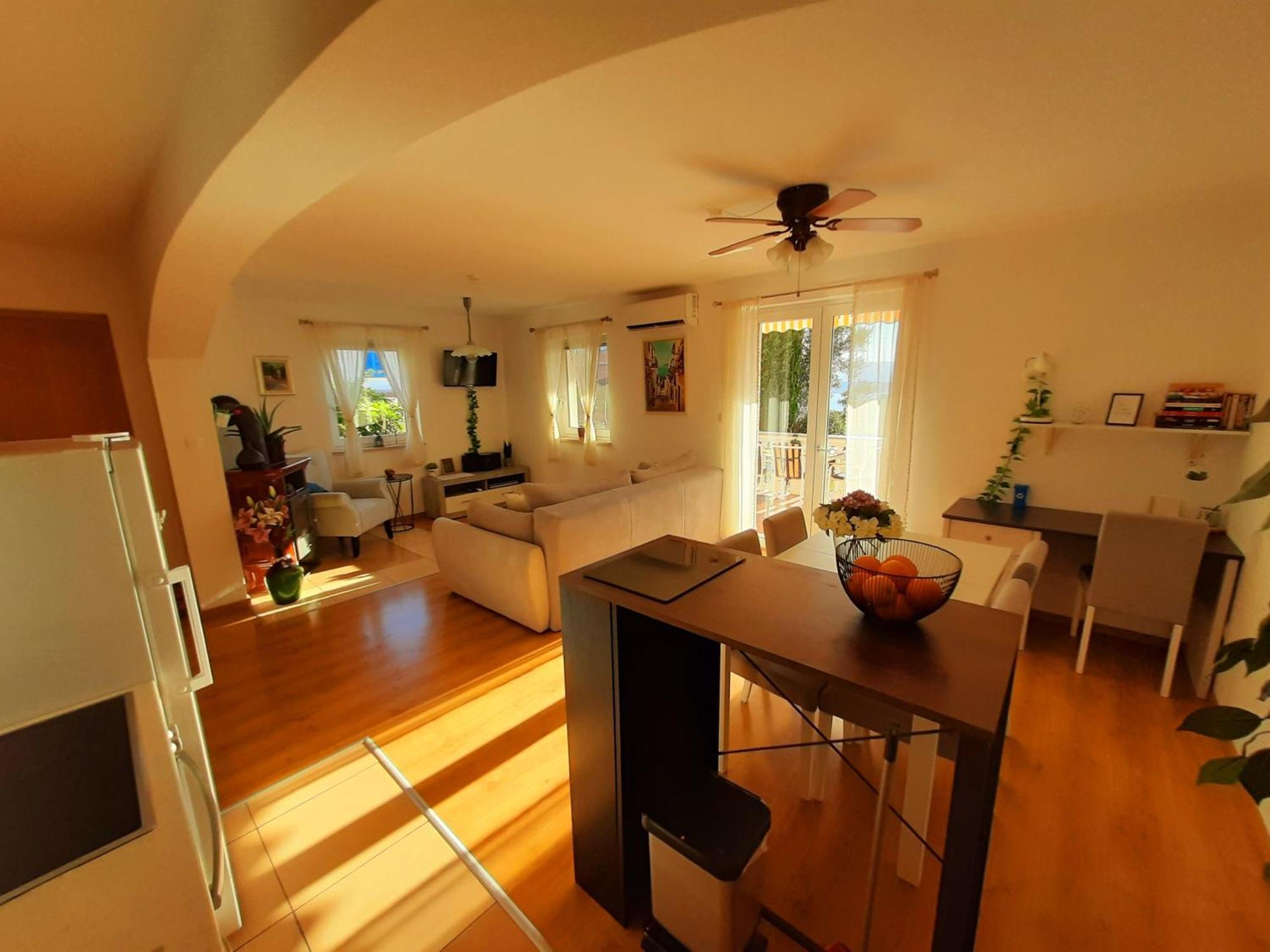 Solis Apartment